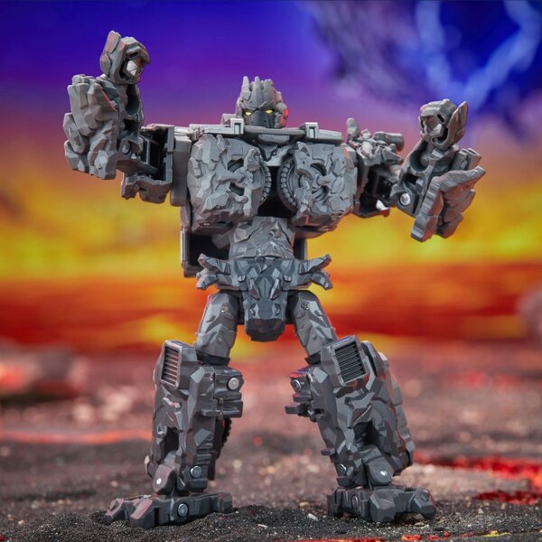 Image Of Deluxe Infernac Magneous From Transformers United  (78 of 169)